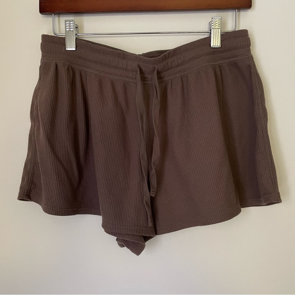 Parade Easy Short, Truffle Waffle Fabric, Size L